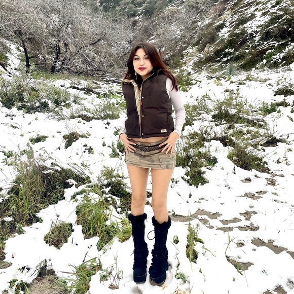 Meet your Posher, Emma - Picture 2 of 3